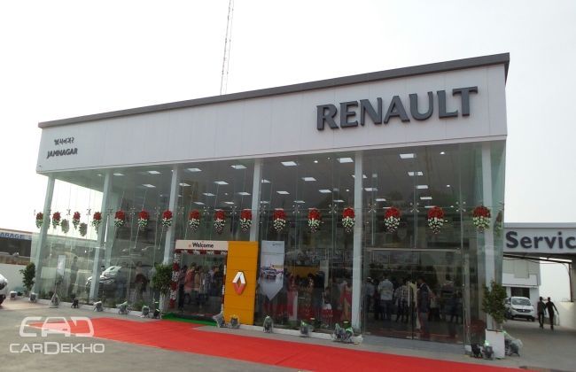 Renault to recall 15,000 cars