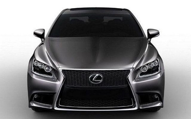 Lexus LS Sedan Pictures Before its Unveiling