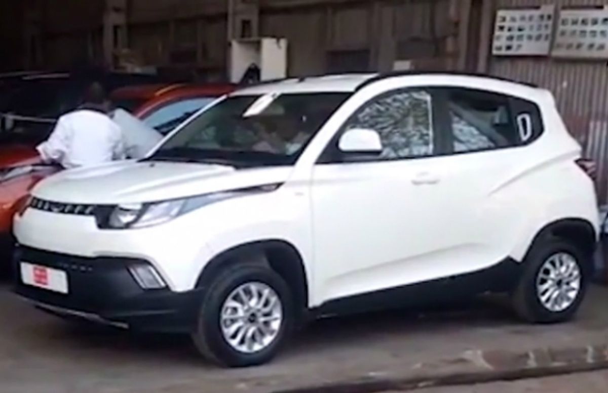 Mahindra KUV100