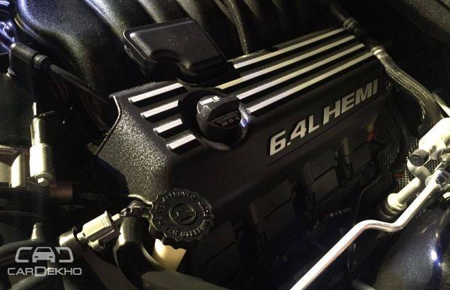 Jeep Grand Cherokee SRT HEMI engine