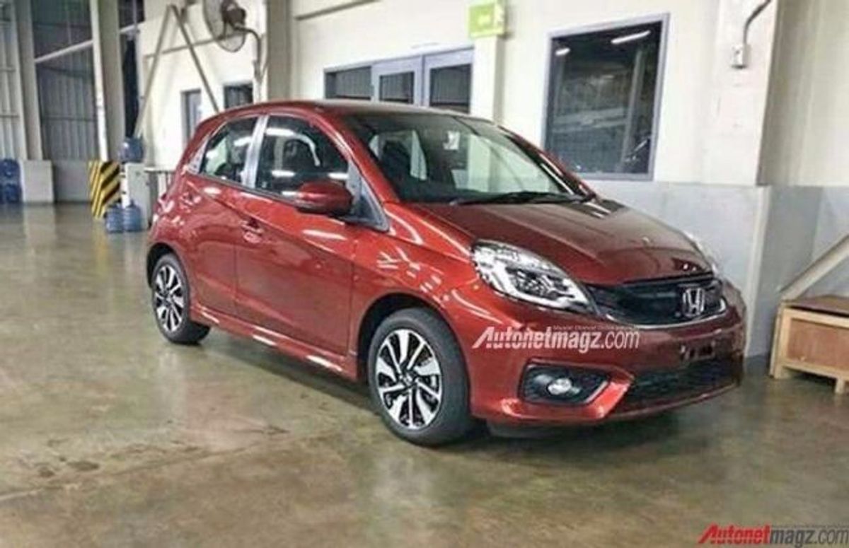 img1 Honda Brio RS
