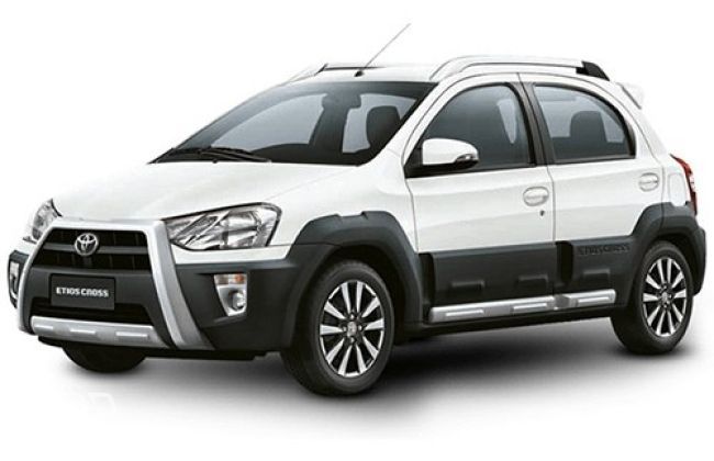 Toyota Etios Cross Dynamique (White)
